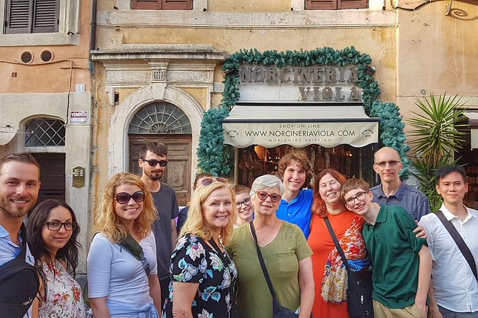 Jewish Ghetto and Campo Dè Fiori By Night Food, Wine and Sightseeing Tour - Meeting the guide at Piazza Mattei