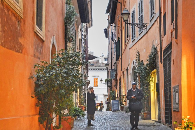 Jewish Ghetto and Campo Dè Fiori By Night Food, Wine and Sightseeing Tour - Largo di Torre Argentina and the end near Caesar’s death site