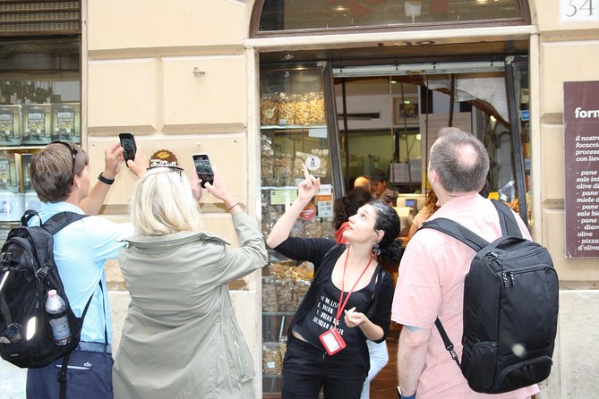 Jewish Ghetto & Piazza Navona: Food, Wine & Sightseeing Rome Tour - Seven food stops, from artichoke to gelato