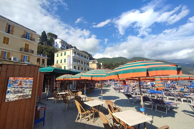 Kayak experience with Carnassa Tour in Cinque Terre + Snorkeling - Getting comfortable in the sit-on-top kayaks