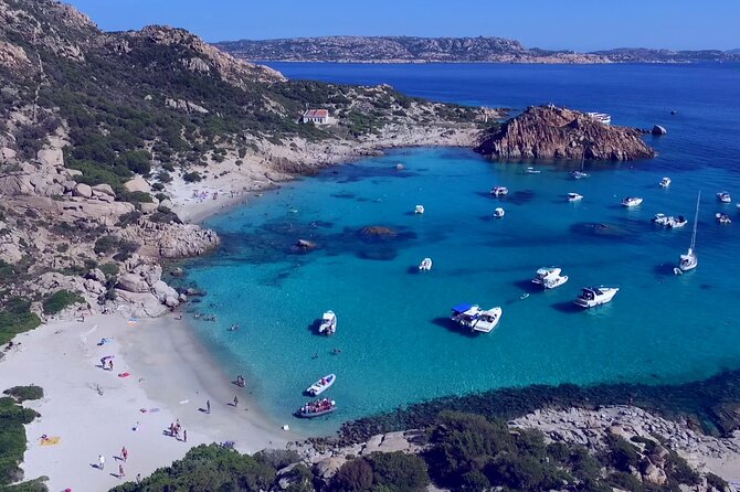 La Maddalena Archipelago Comfort Boat Tour - La Maddalena Town: Shops, Carrugi, and Island History