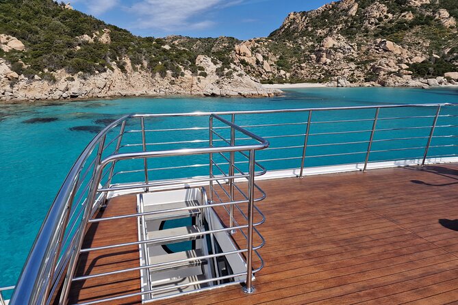 La Maddalena Archipelago Comfort Boat Tour - Comfort, Crew, and What the Day Feels Like