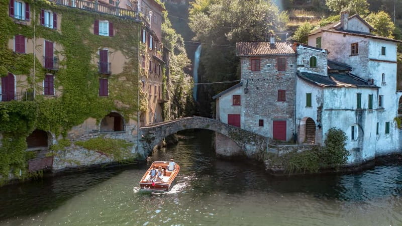 Lake Como: Classic Boat Private Tour - The Cadenazzi boat is part of the attraction