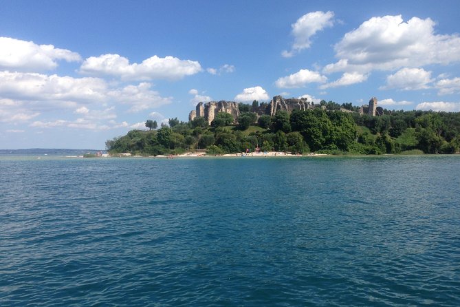 Lake Garda Mini Cruise: Sirmione Peninsula - The captain makes the difference