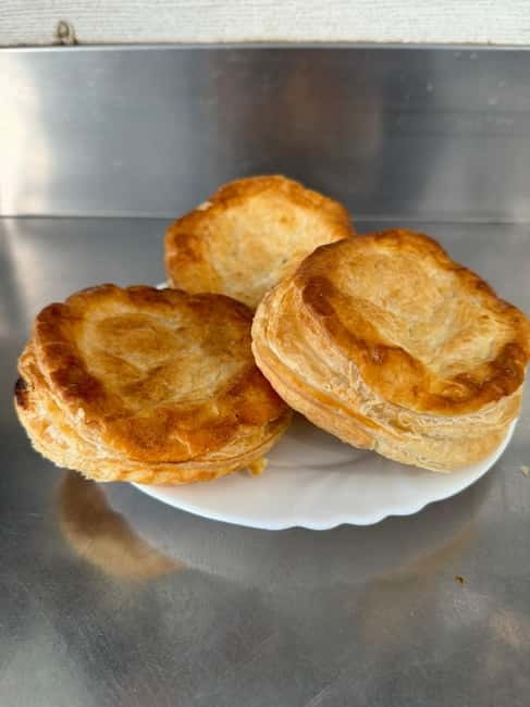 Lecce: Guided Street Food Walking Tour with Food and Wine - Is $58 a fair price?