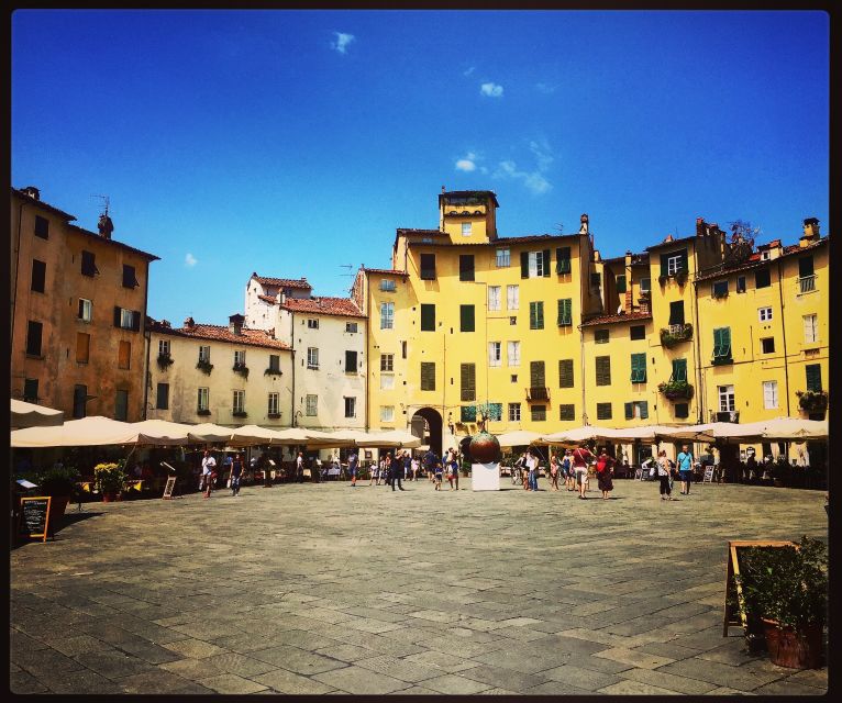 Lucca: 2-Hour City Center Walking Tour - Piazza Anfiteatro, where Roman foundations shape a modern square