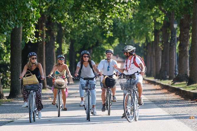 Lucca Bikes and Bites with food tastings for Small Groups or Private - Meeting at Lucca station and getting rolling