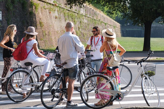 Lucca Bikes and Bites with food tastings for Small Groups or Private - What the guides add to the ride