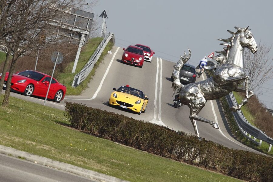 Maranello: Test Drive Ferrari 458 - Meeting the team at Maranelviagg