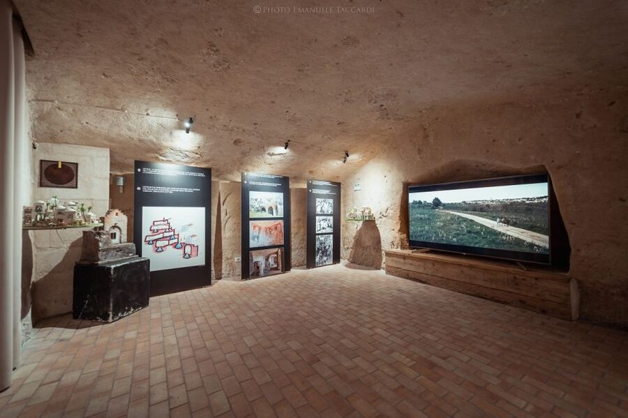 Matera: 3-hour Private Full Sassi di Matera Guided Tour - San Giovanni Battista: A Gentle First Stop