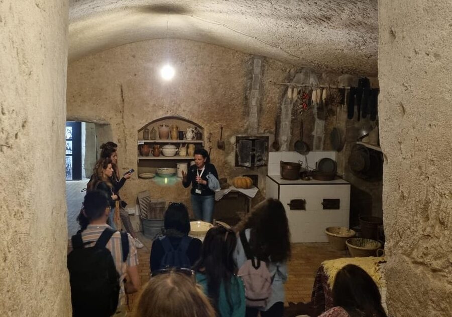 Matera: 3-hour Private Full Sassi di Matera Guided Tour - Piazza San Pietro Caveoso and Sasso Caveoso