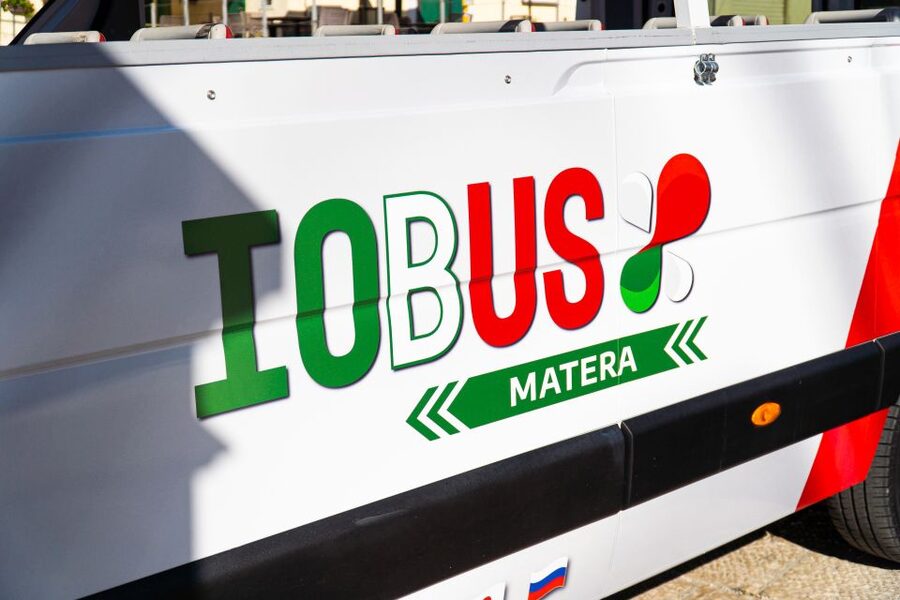 Matera: Open Top Bus Tour with Entrance to Casa Grotta - Why a bus helps in Matera’s Sassi