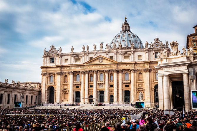 Meet Pope Leo XIV at St Peter Square Vatican City - The guide experience: where the tour succeeds or fails