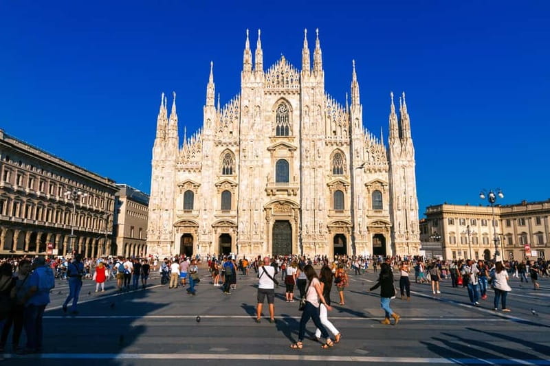 Milan: Best of City Walking Tour with Last Supper Tickets - The guides are a major part of the value