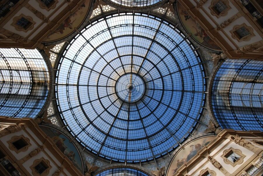 Milan by Night 2-Hour Walking Tour - Walking toward La Scala after sunset