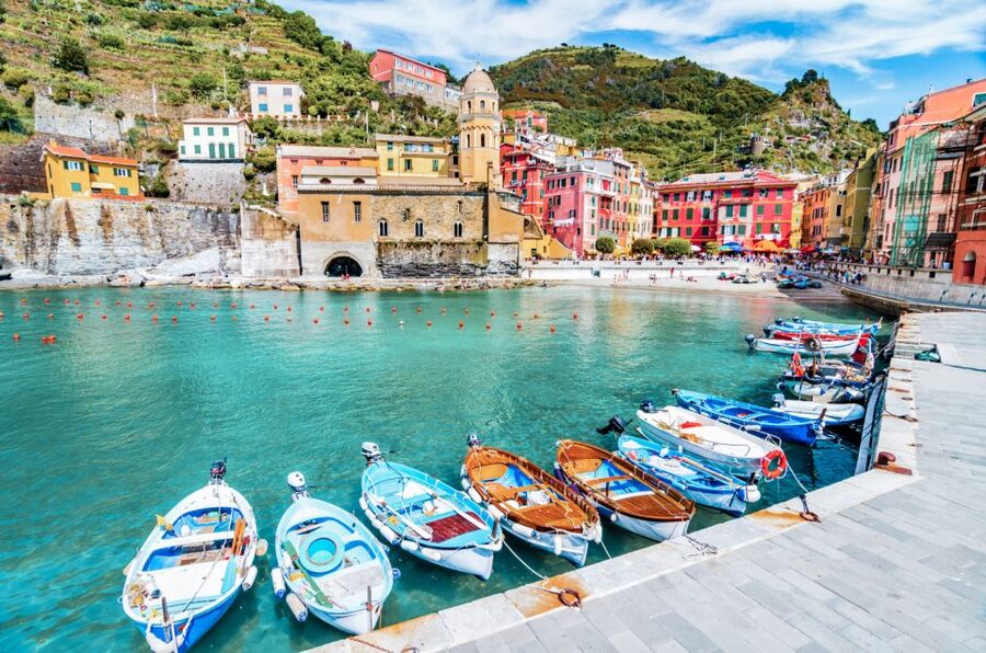 Milan: Cinque Terre Full-Day Guided Trip With Cruise - Monterosso, the best stop for lunch