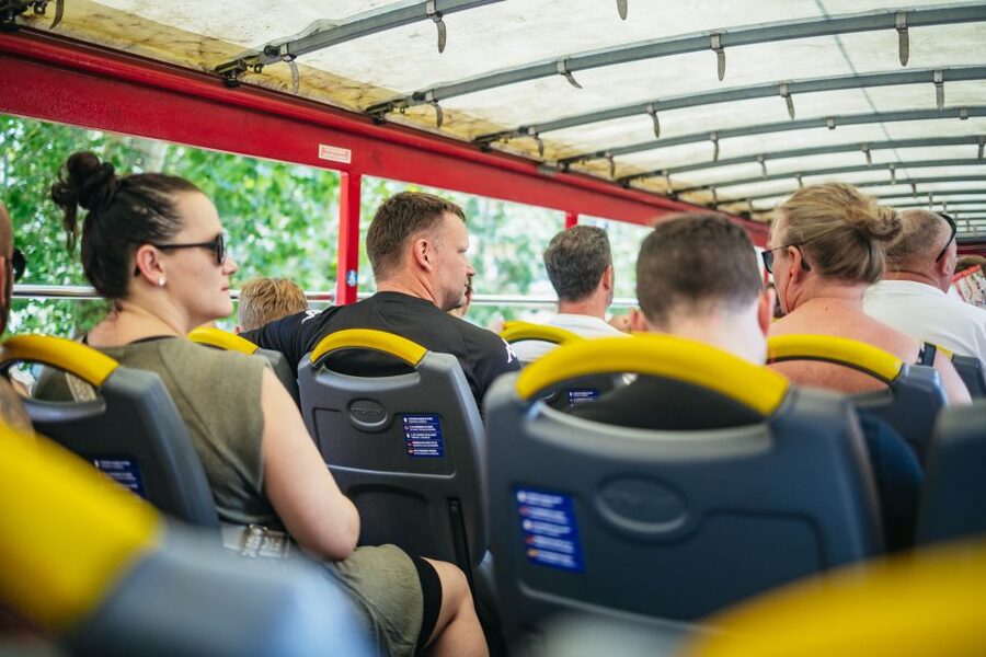 Milan: City Sightseeing Hop-On Hop-Off Bus with Audio Guide - Timing, traffic, and how to plan your day