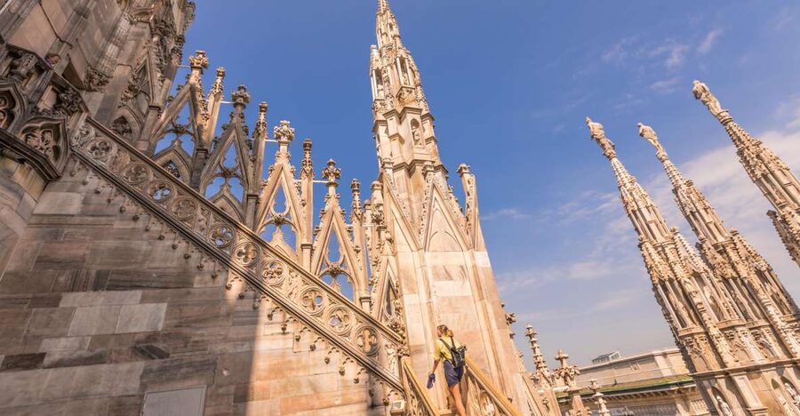 Milan Duomo and Rooftop 2-Hour Guided Tour - Walking Among 3,400 Statues and 135 Spires