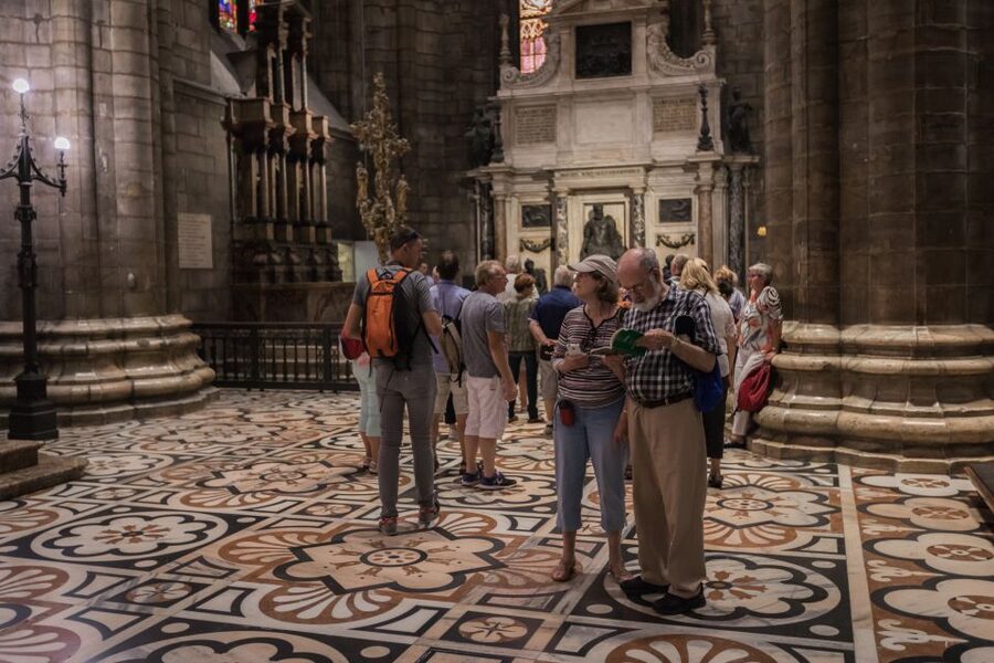 Milan Duomo and Rooftop 2-Hour Guided Tour - Stained Glass, the Holy Nail, and the Zodiac Line