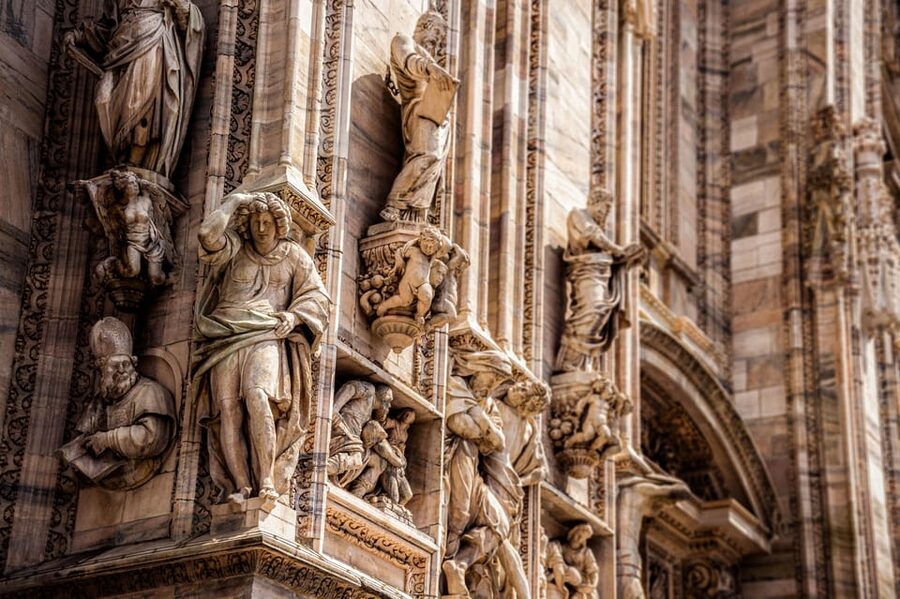 Milan Duomo Cathedral and Rooftop Terrace Guided Tour - Guides Make the Difference