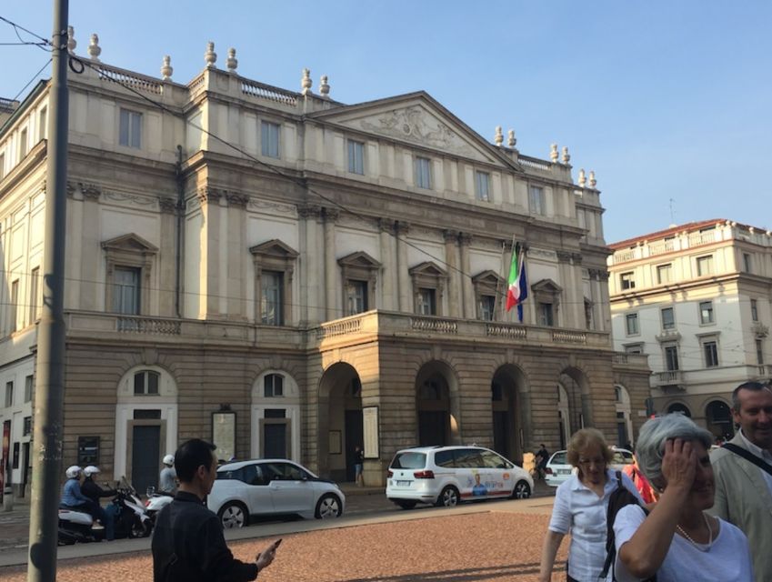 Milan: Guided Duomo, Last Supper and City Centre Tour - Sforza Castle: a useful glimpse, not a full visit