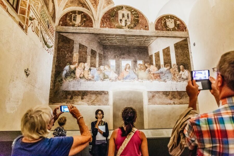Milan: Guided Walking Tour & Last Supper Visit with Ticket - Via Dante and Piazza Mercanti