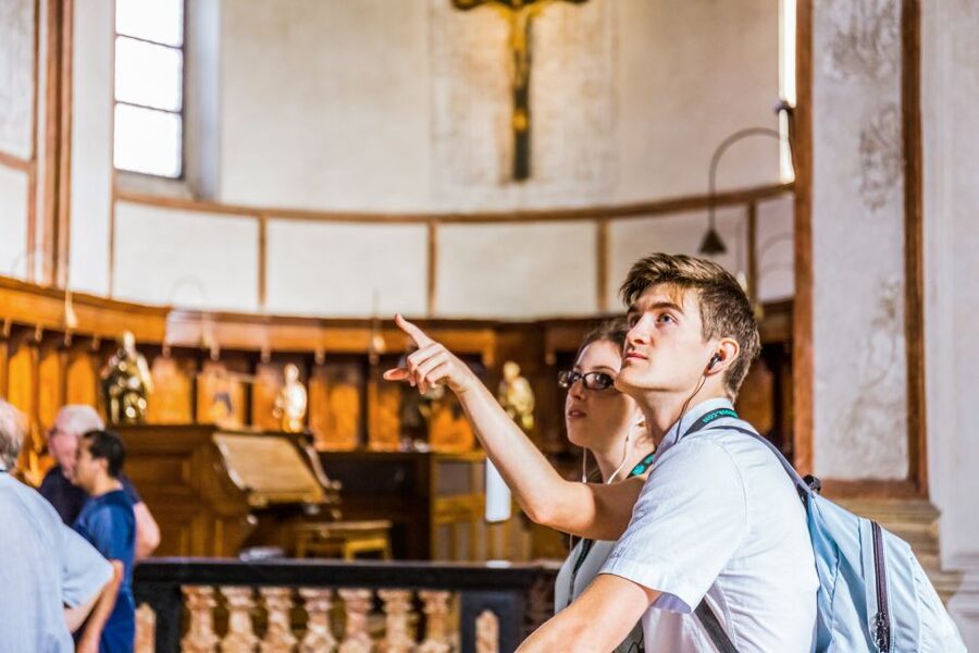 Milan: Guided Walking Tour & Last Supper Visit with Ticket - The Galleria’s glass roof and the Duomo façade