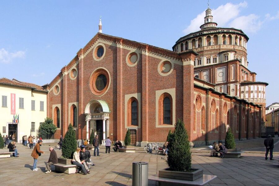 Milan: Guided Walking Tour with Duomo and the Last Supper - La Scala and the world of opera