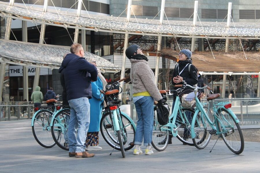 Milan: Highlights and Hidden Gems Guided Bike Tour - What the guides add