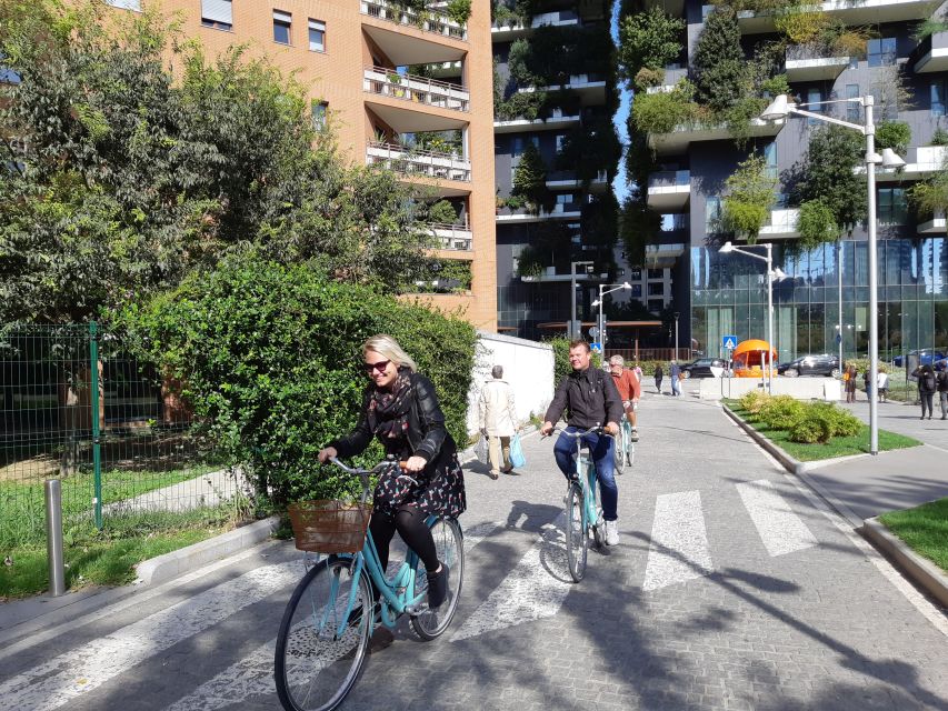Milan: Highlights and Hidden Gems Guided Bike Tour - Brera and Milan’s artistic character