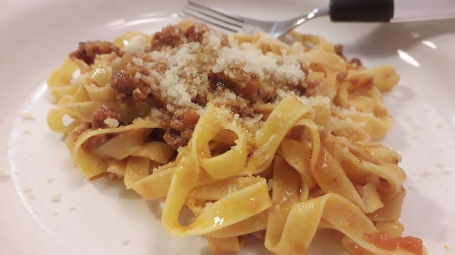 Milan: Italian Cooking Class with Food and Wine - Understanding sauces, timing, and Italian rules