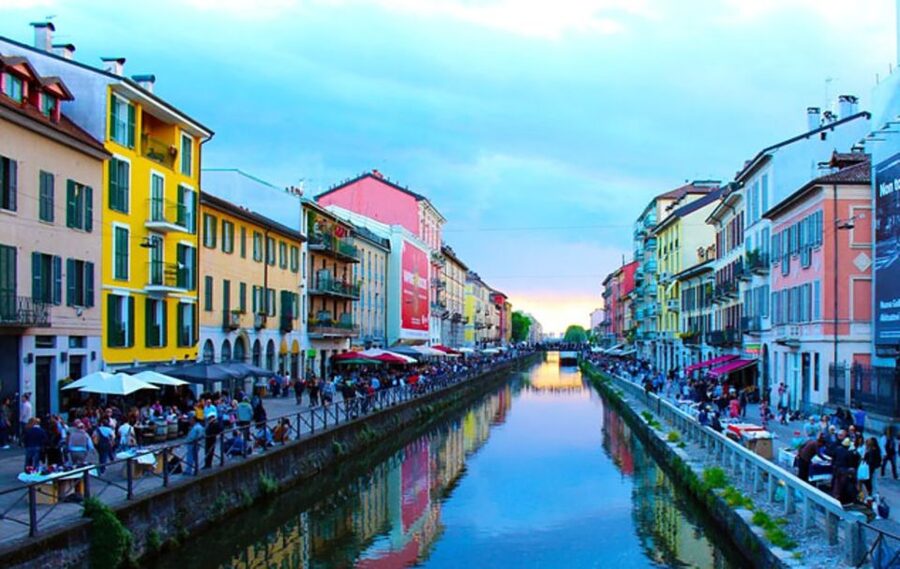 Milan: Navigli Canal Boat Cruise - Starting at Alzaia Naviglio Grande 4