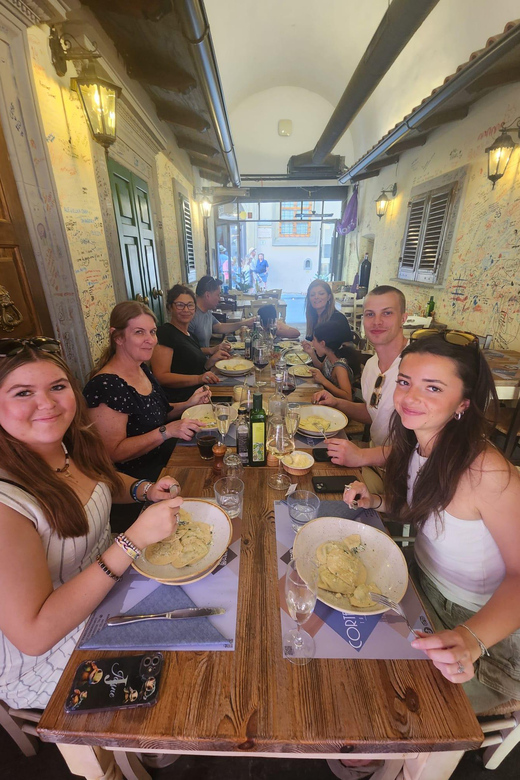 Milan: Pasta and Tiramisu Cooking Class with Wine - Who will enjoy this Milan cooking class most?