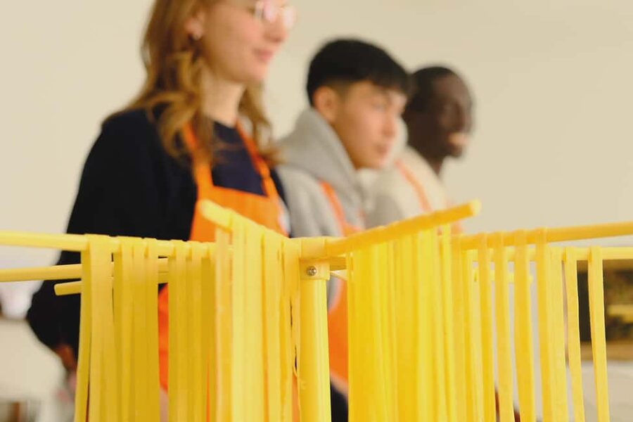 Milan: Pasta, Ravioli, and Gelato Class in a Glamorous Home - Group size and the pace of the class