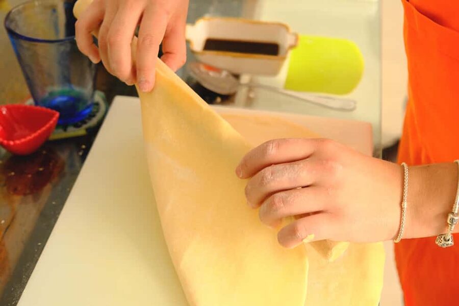 Milan: Pasta, Ravioli, and Gelato Class in a Glamorous Home - Who should book this Milan cooking class?