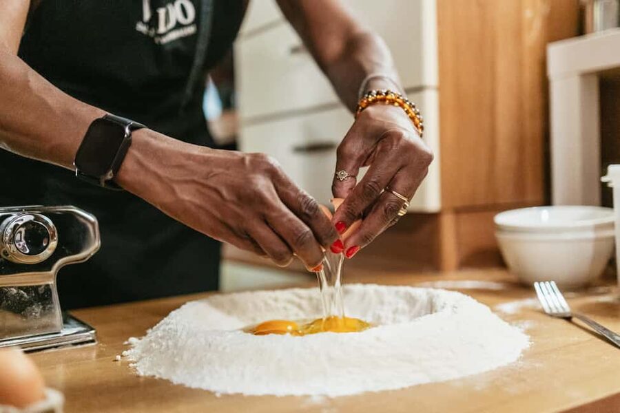Milan: Pasta & Tiramisu Cooking Class with Premium Products - Two sauces, two different lessons