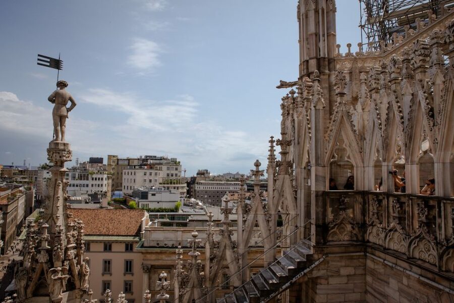 Milan: Priority Access Duomo and Rooftop Tour - Why the Duomo rooftop deserves first place