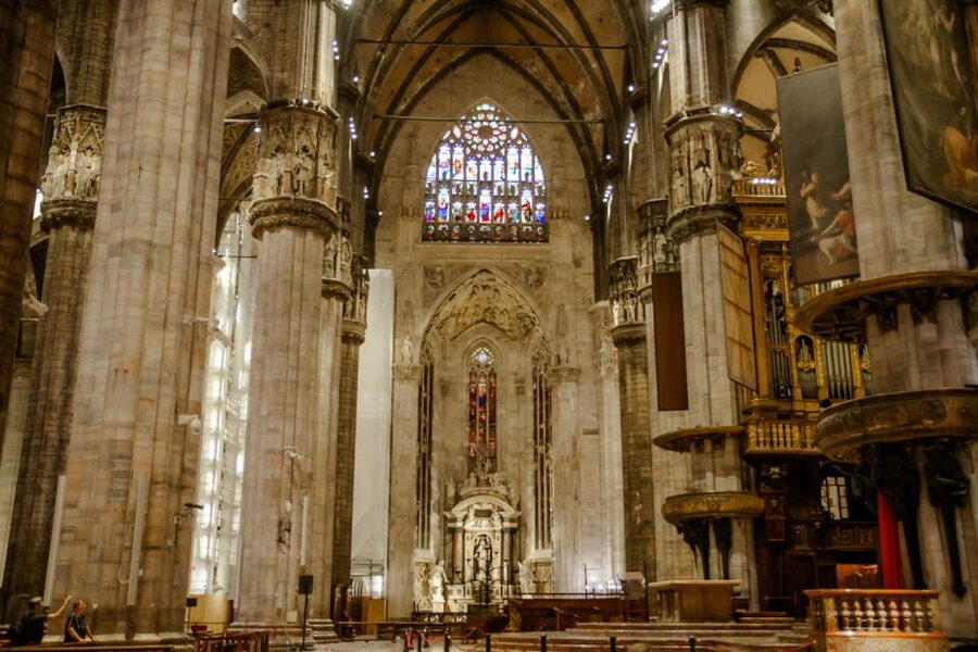 Milan: Priority Access Duomo and Rooftop Tour - How this tour fits into a Milan day