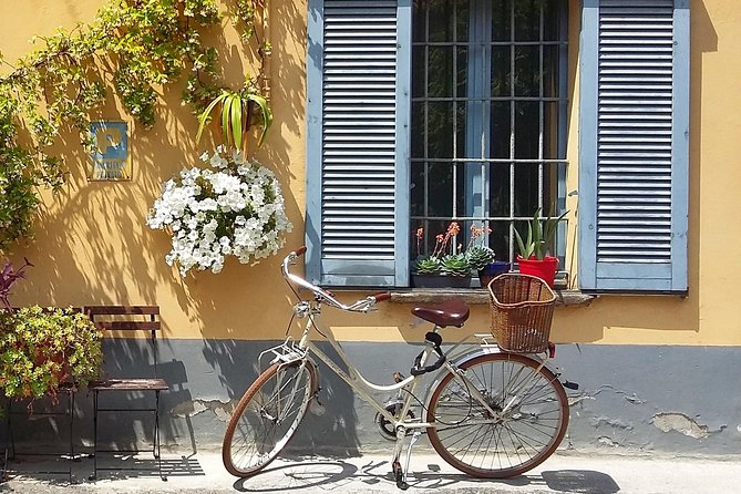 Milan's Hidden Gems: Unique Bike Tour (ENG, NL) - Why a bike is a smart way to see Milan