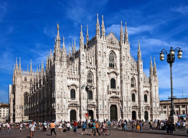 Milan's Must See: Half-Day Tour of Last Supper, Duomo & La Scala - La Scala and the world behind the curtain