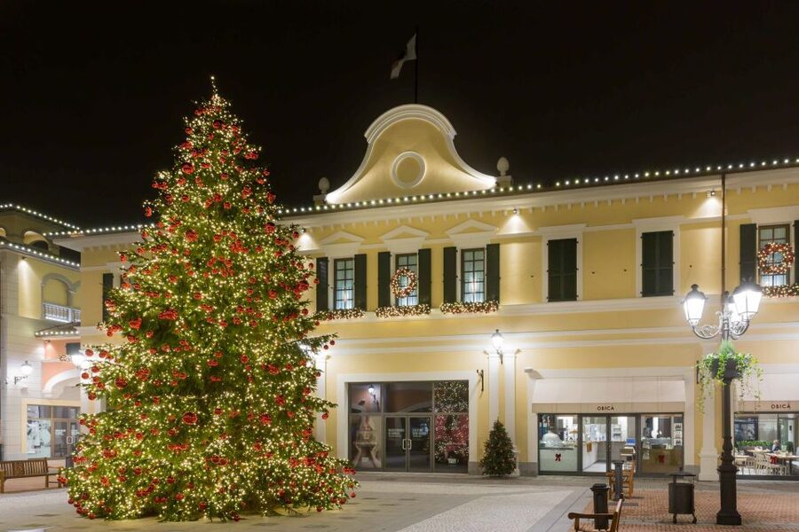 Milan: Serravalle Designer Outlet Roundtrip Bus Transfer - Should you book the Serravalle bus transfer?
