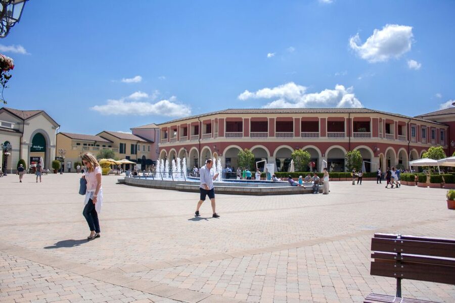 Milan: Serravalle Designer Outlet Roundtrip Bus Transfer - Where the value comes from