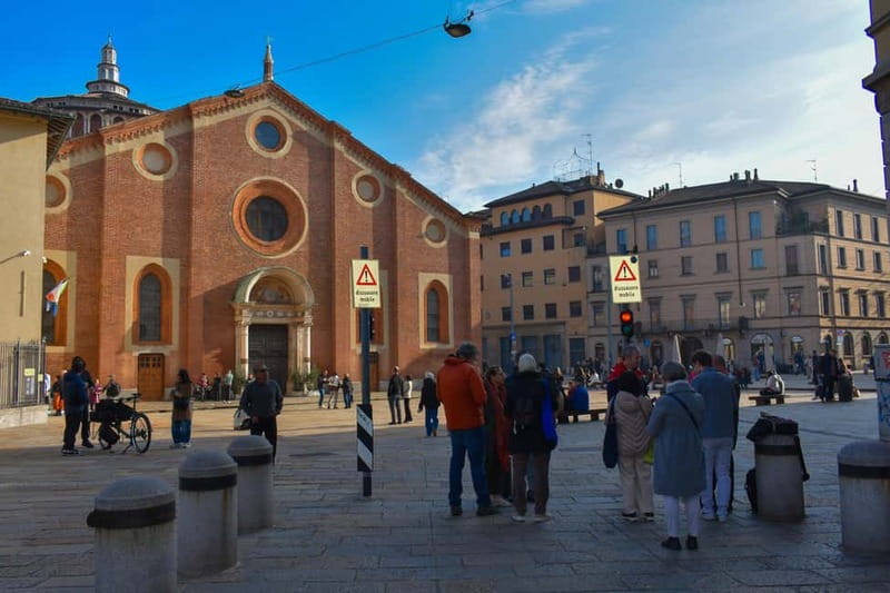 Milan: The Last Supper & Sforza Castle Guided Tour - Walking from Leonardo to Sforza Castle