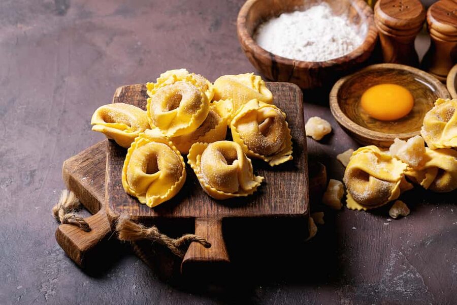 Milan: Traditional Pasta and Tiramisù Masterclass - The hosts make or break the lesson