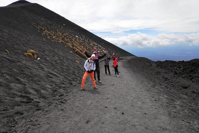 Mt. Etna nature and flavors half day Tour from Catania - Guides make the difference