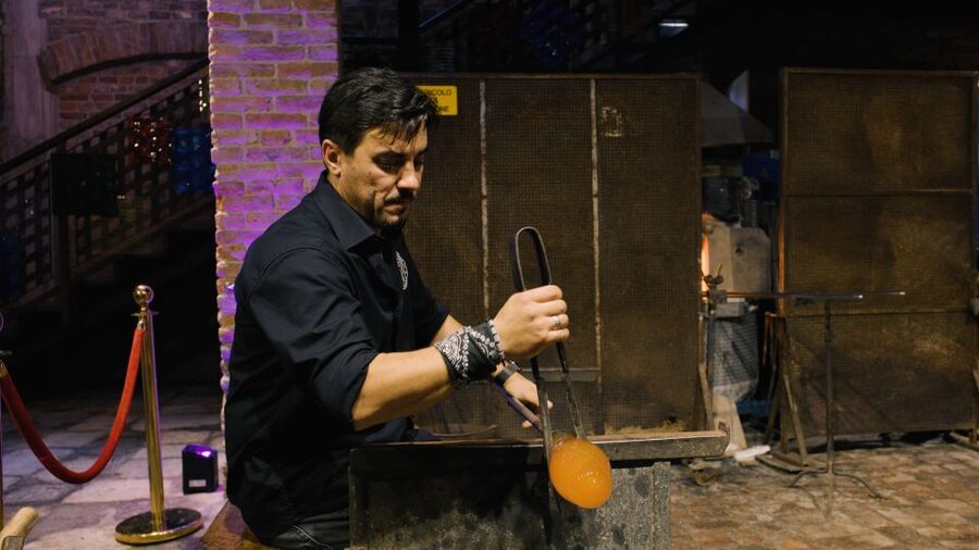 Murano: Glass Blowing Demonstration with Optional Drinks - Finding the value at $16 per person