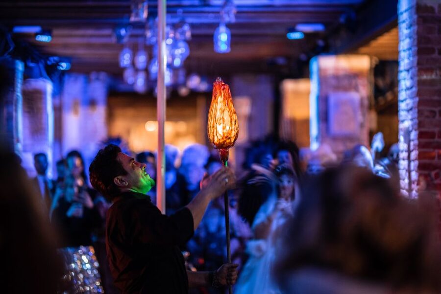 Murano: Glass Blowing Demonstration with Optional Drinks - Is this good for children?