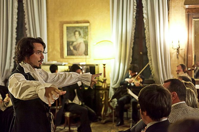 Musica a Palazzo 'Traveling Opera' Performance in Venice - Who will enjoy Musica a Palazzo most