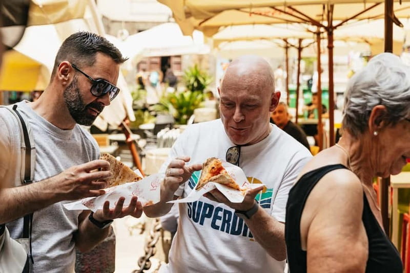 Naples: Guided Street Food Tour with Spritz - San Gregorio Armeno, the Christmas street