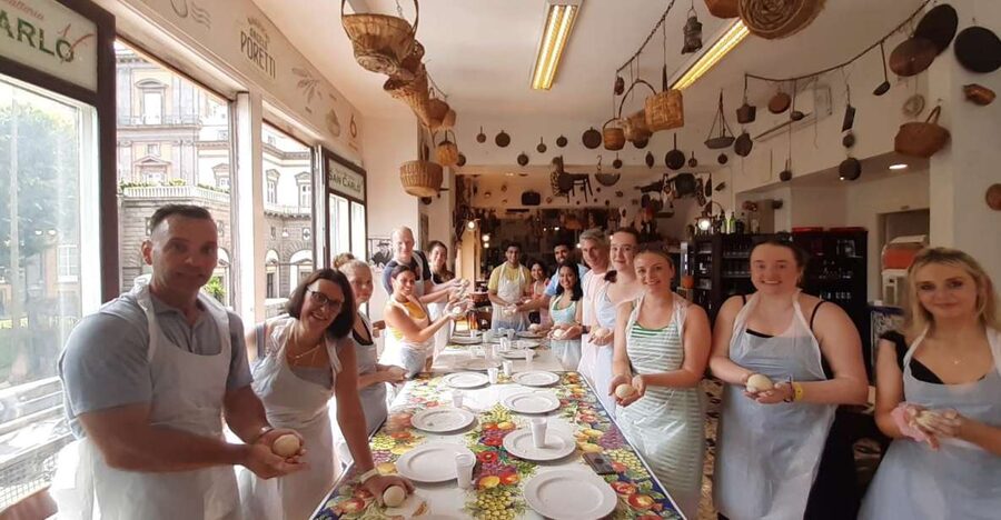 Naples: Neapolitan Pizza and Tiramisù Making Class - Key points before you book